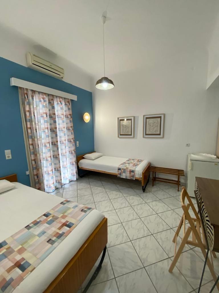 Thalia Hotel Kamena Vourla Exterior foto